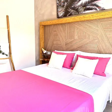 Cloud Tropical - Piscina Climatizada - Gym Privado La Guirra